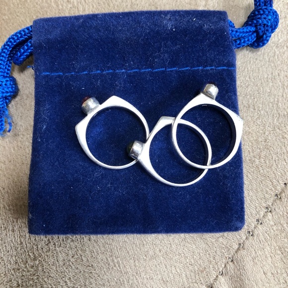 Stackable silver rings - Picture 2 of 5